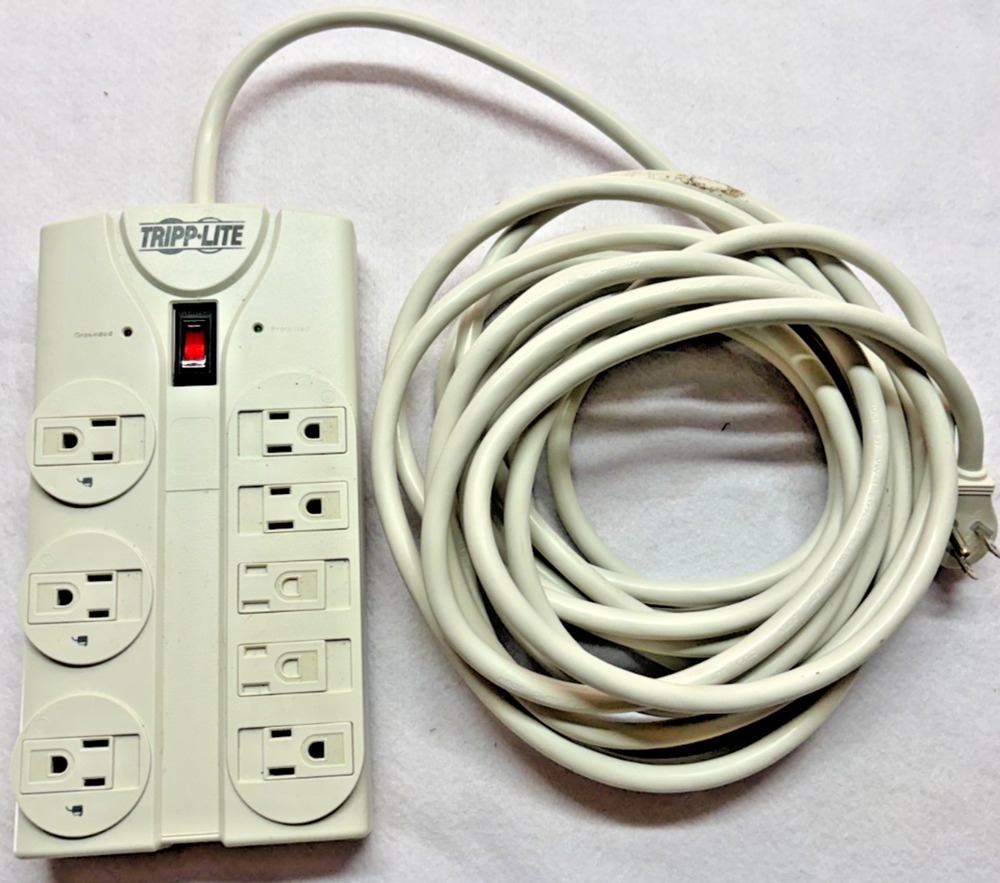 Tripp Lite TLP825 Surge Protector 8 Outlet Power Strip 25 Ft Cord Tested Working